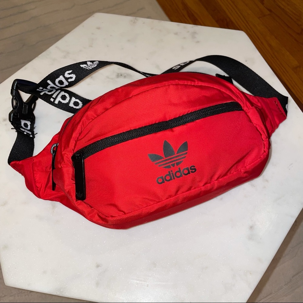 ADIDAS Fanny pack